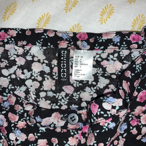 H&M skater skirt - Picture 3 of 3